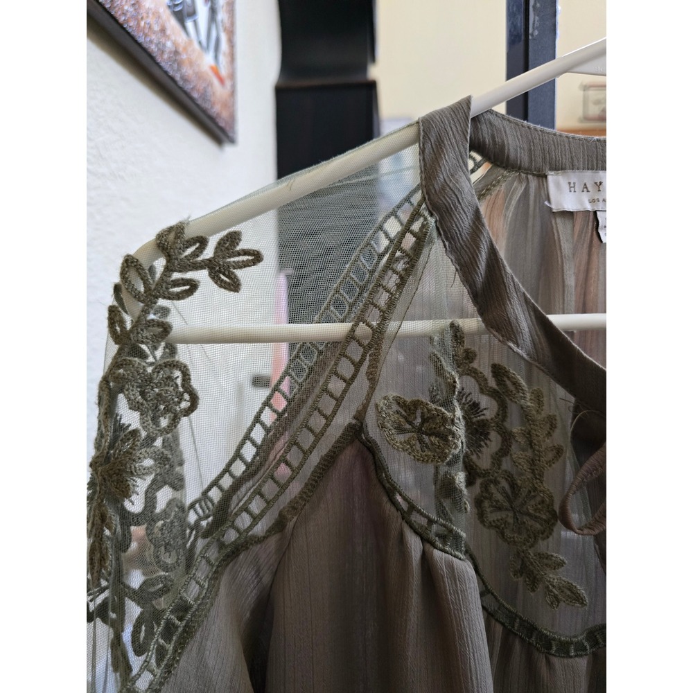 Hayden Los Angeles Taupe Embroidered Boho Tie Neck Oversized Flowy Blouse S/M - Picture 3 of 7